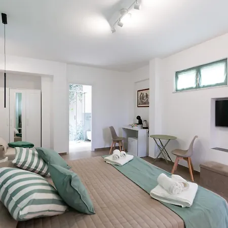 Casa Nereidi 3* טרופאה